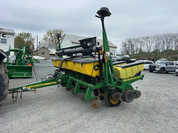 2012 John Deere 1750 Equipment Image0