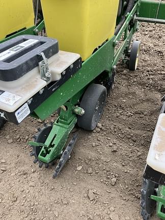 Image of John Deere 1770 equipment image 4