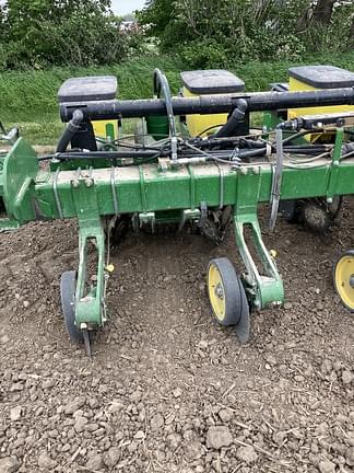 Image of John Deere 1770 equipment image 3