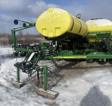 Image of John Deere 1770 equipment image 4