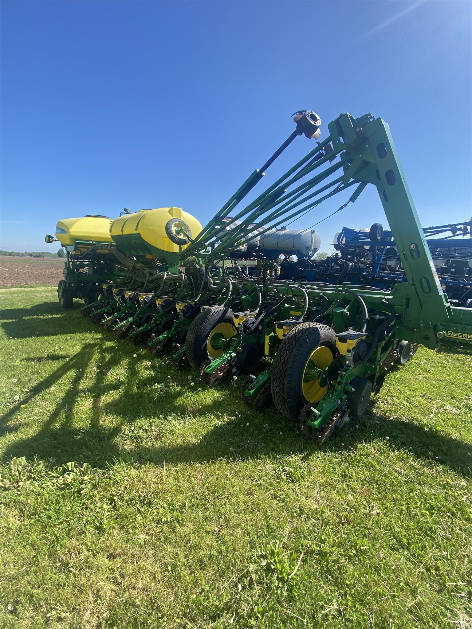 2012 John Deere 1770 Equipment Image0