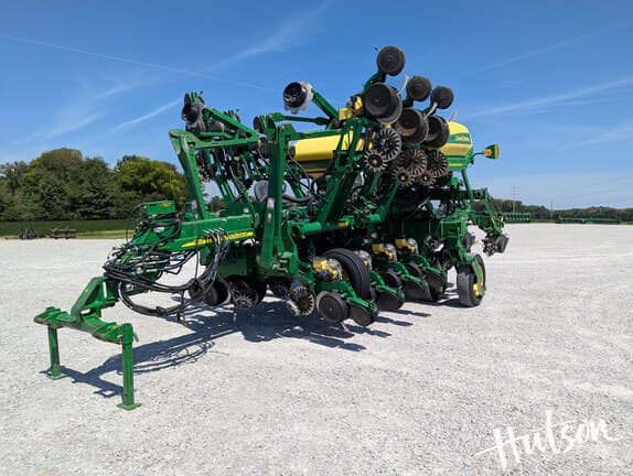 Image of John Deere 1790 equipment image 3