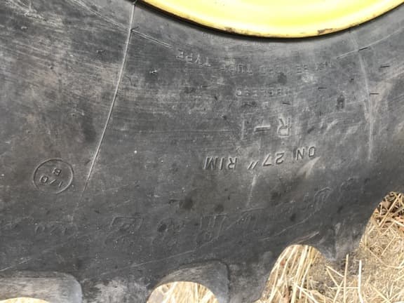 Image of John Deere 1835 equipment image 4