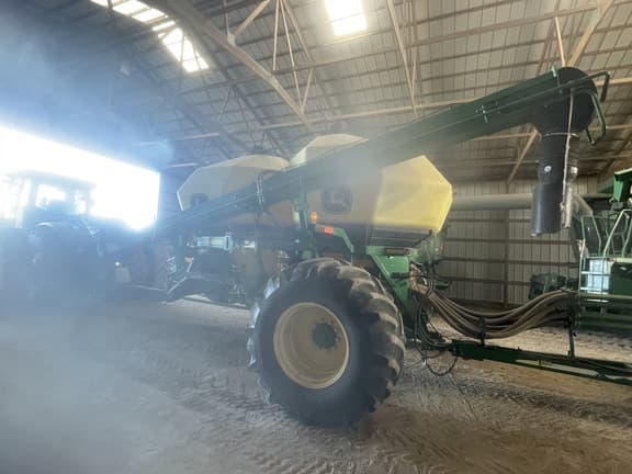 Image of John Deere 1890 equipment image 4