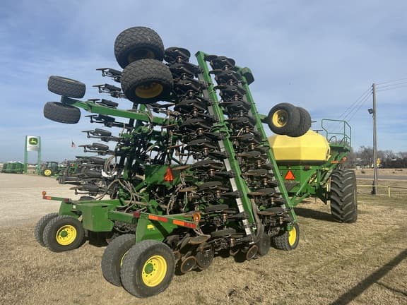 Image of John Deere 1890 equipment image 2