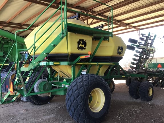 2012 John Deere 1890 Equipment Image0