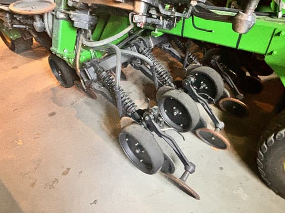 Image of John Deere 1990 equipment image 4