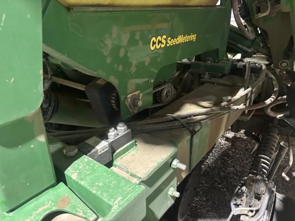 Image of John Deere 1990 equipment image 2