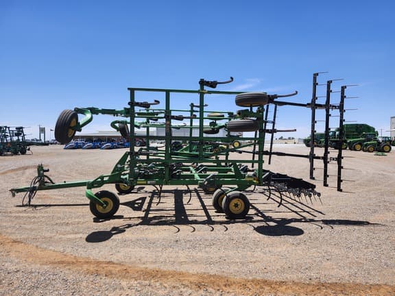 Image of John Deere 2410 equipment image 1