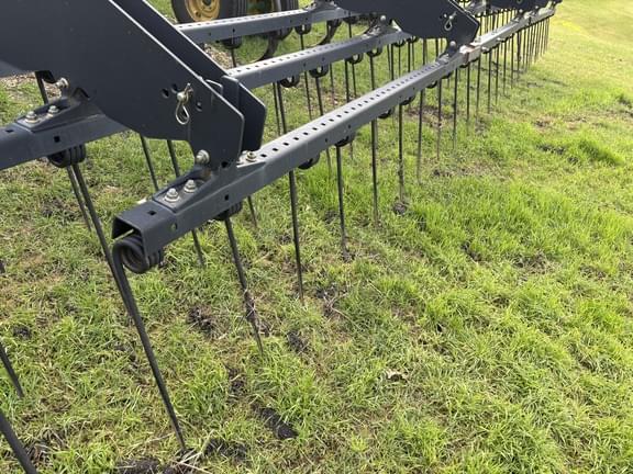 Image of John Deere 2410 equipment image 4