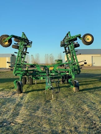 2012 John Deere 2410 Equipment Image0