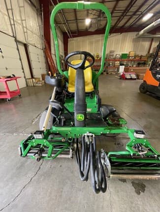 Image of John Deere 2500B equipment image 3