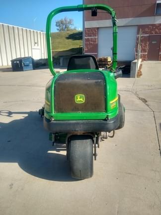 Image of John Deere 2500E equipment image 4