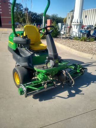 Image of John Deere 2500E equipment image 1