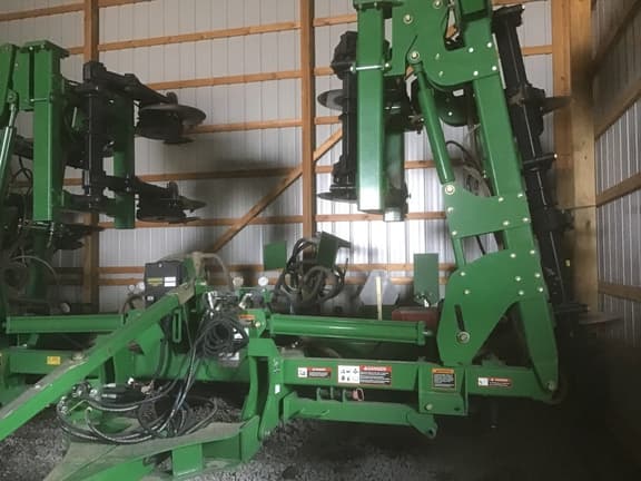 Image of John Deere 2510H equipment image 1