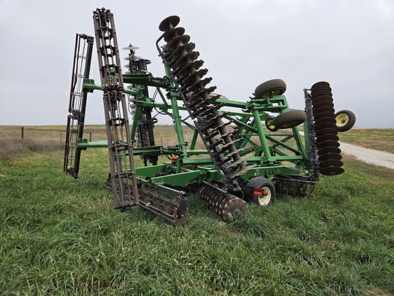 Image of John Deere 2623VT equipment image 4