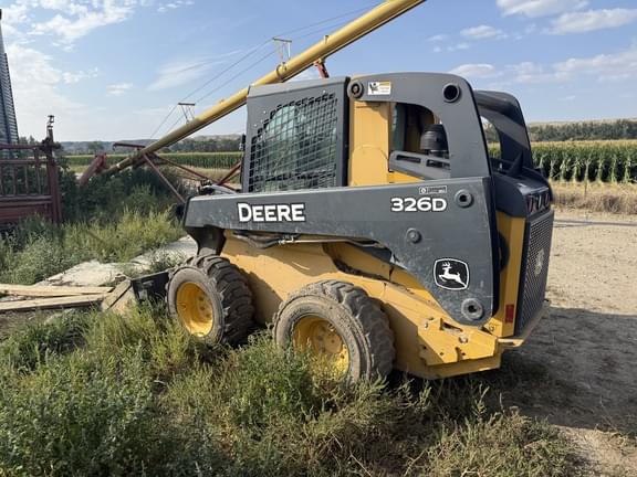 Image of John Deere 326D equipment image 4