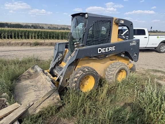 Image of John Deere 326D Primary image