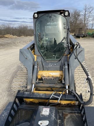 Image of John Deere 333D equipment image 1