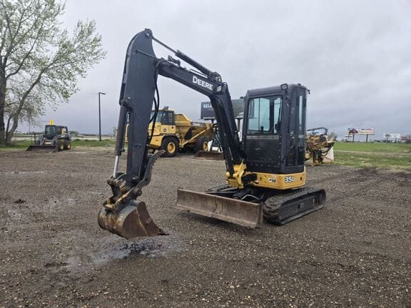 2012 John Deere 35D Equipment Image0