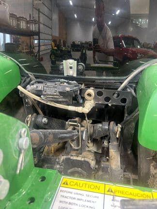 Image of John Deere 3720 equipment image 2
