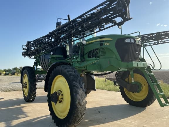 Image of John Deere 4730 equipment image 1