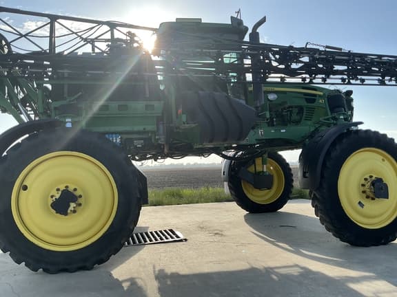 Image of John Deere 4730 equipment image 3