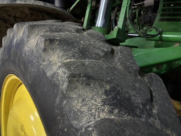Image of John Deere 4730 equipment image 4