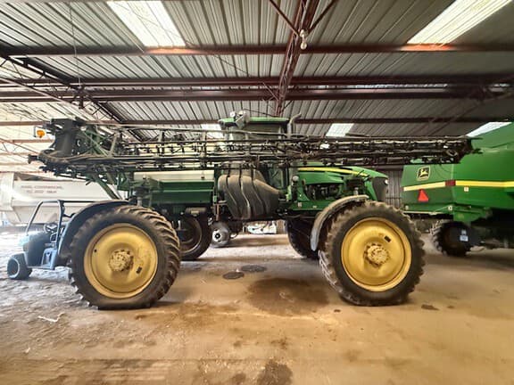 Image of John Deere 4730 equipment image 2