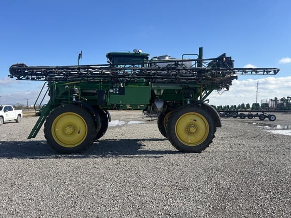 Image of John Deere 4830 equipment image 1