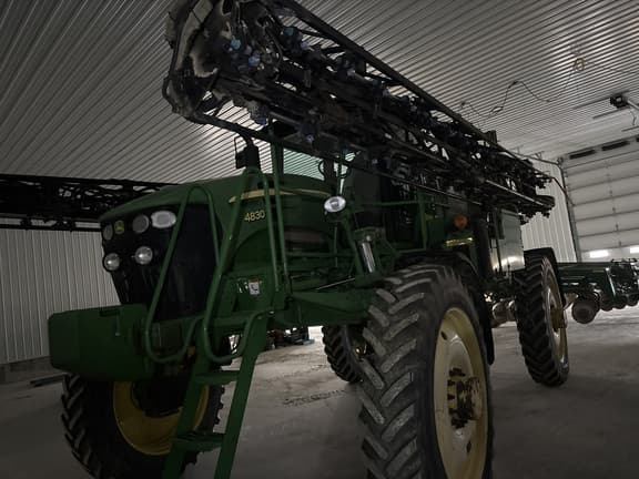 Image of John Deere 4830 equipment image 3