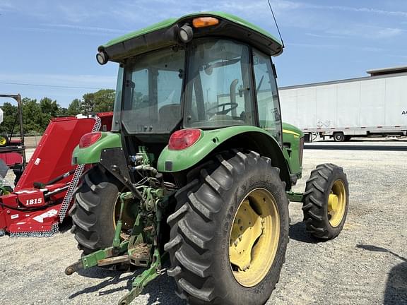 Image of John Deere 5083E equipment image 3