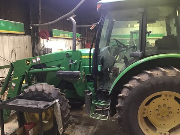 Image of John Deere 5093E equipment image 4