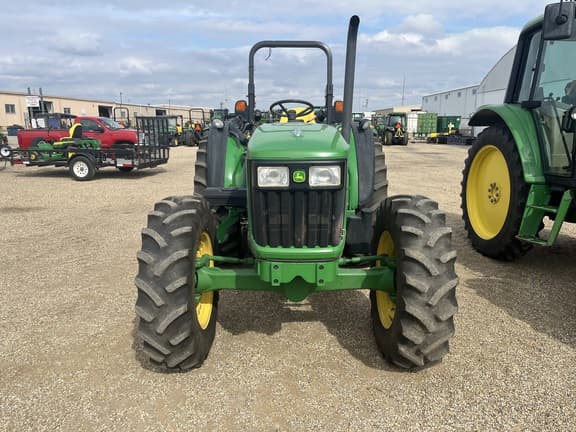 Image of John Deere 5095M equipment image 1