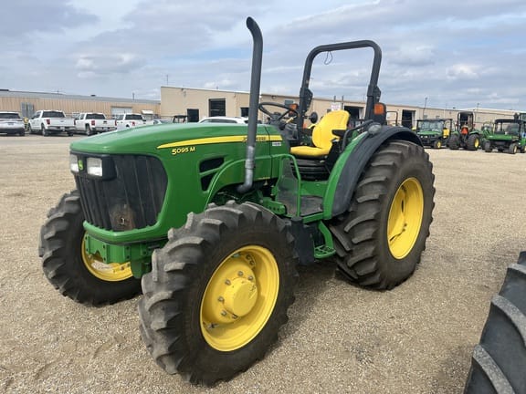 2012 John Deere 5095M Equipment Image0
