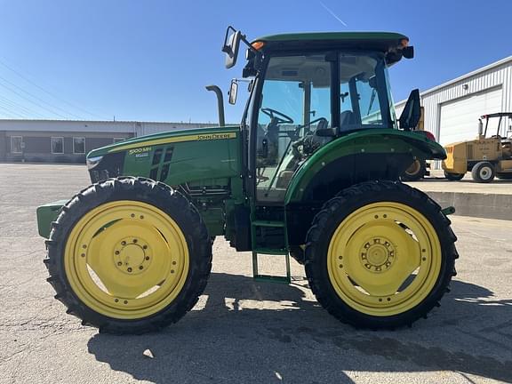 Image of John Deere 5100MH equipment image 1
