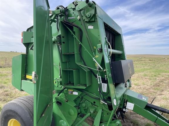 Image of John Deere 568 equipment image 1