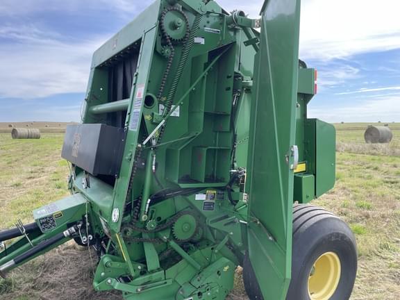 Image of John Deere 568 equipment image 3