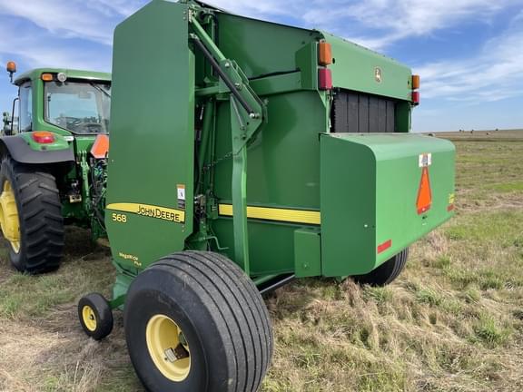 Image of John Deere 568 equipment image 4