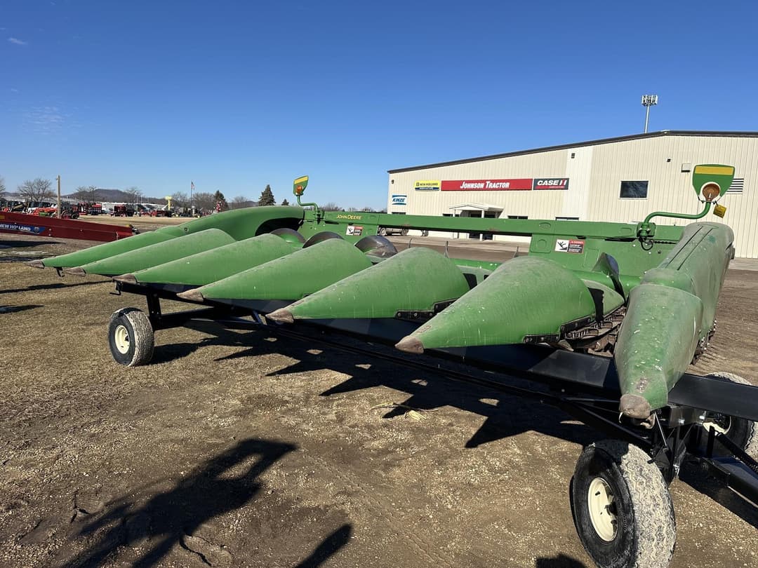 Image of John Deere 606C Primary image