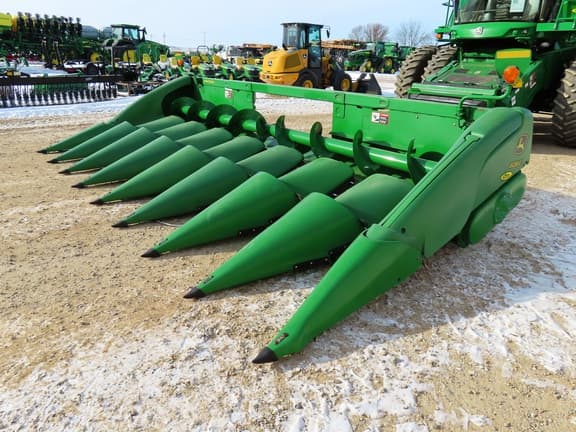 Image of John Deere 608C equipment image 3