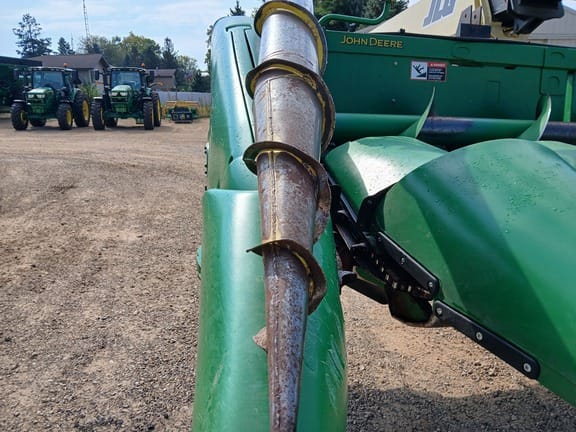 2012 John Deere 608C Equipment Image0