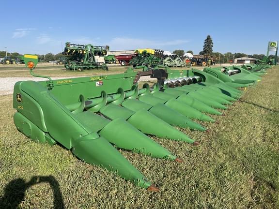 Image of John Deere 612C equipment image 1
