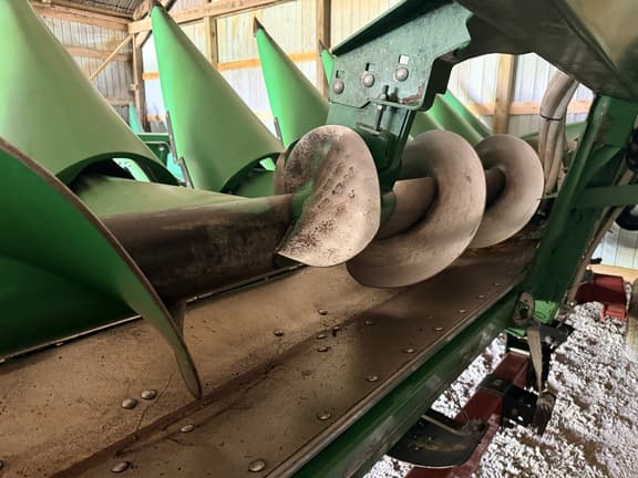 Image of John Deere 612C equipment image 4