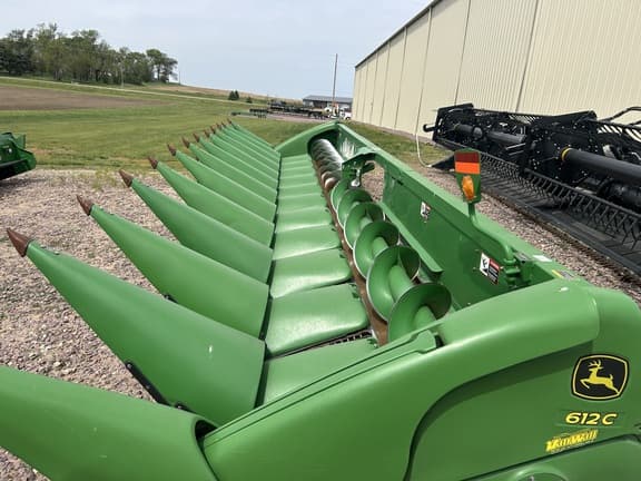 Image of John Deere 612C equipment image 3