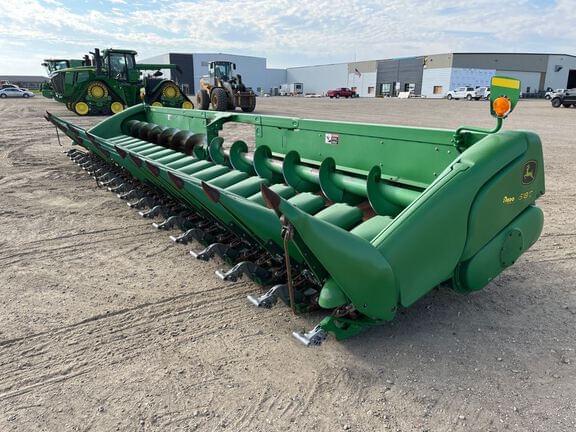 Image of John Deere 618C Primary image