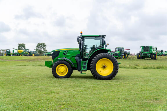 Image of John Deere 6190R equipment image 1