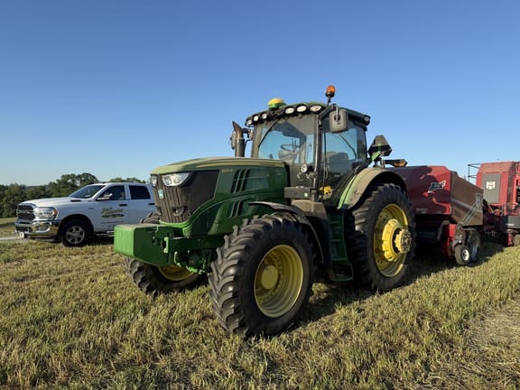 2012 John Deere 6210R Equipment Image0