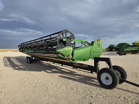 Image of John Deere 635D Primary image
