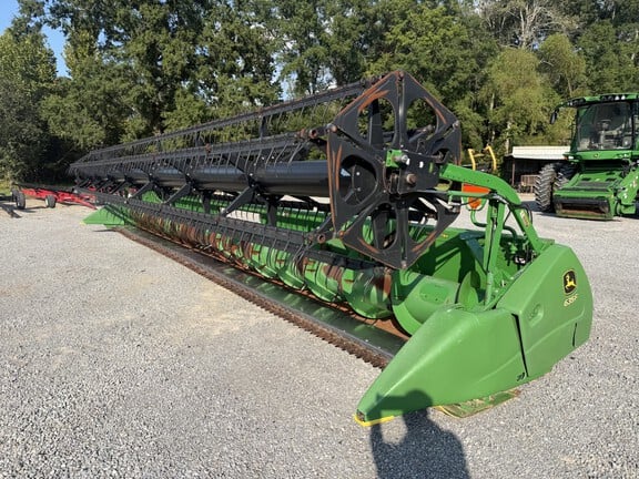 Main image John Deere 635F